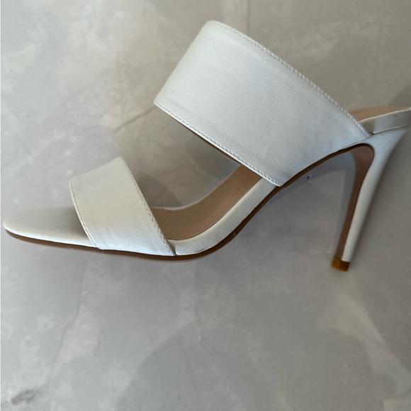 Le Chateau heels in white, size 37. Worn once to as bridesmaid. - Picture 7 of 7